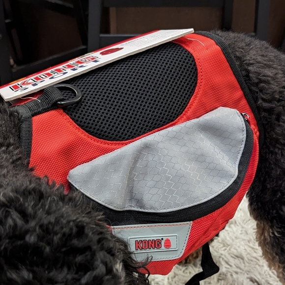 Kong Sport explorer Dog back Pack in Red/Gray/black Size S 22-27" girth. - Picture 10 of 15